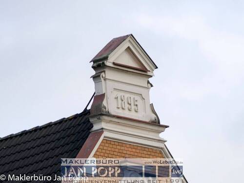 Mittlerer Giebel - 