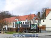 Parkeingang mit Orangerie - 