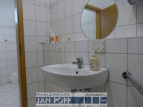 WC - 