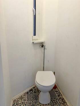 separates WC - 