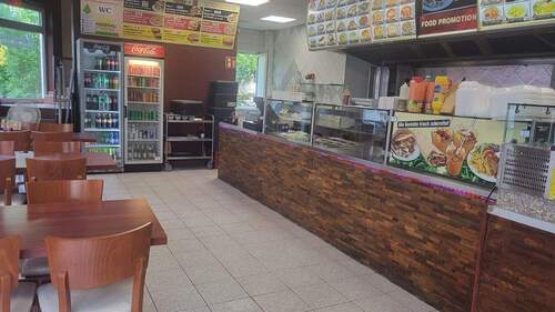 EG Gastraum 2.jpeg - Gut laufender Imbiss mit Terrasse in Gaggenau