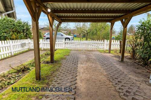 Carport - 6 Zimmer Einfamilienhaus in Deyelsdorf / Kirch Baggendorf