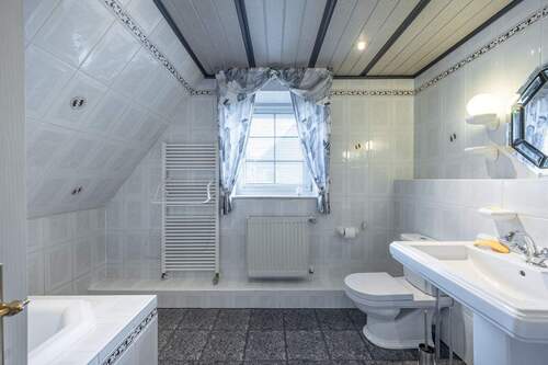 Badezimmer OG - 