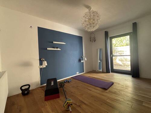 Zimmer mit vielfältigen Nutzungsmöglichkeiten - 