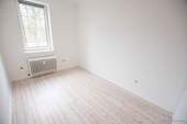 Wohnraum 1 - 6 Zimmer Etagenwohnung in Rinteln / Krankenhagen