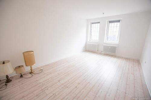 Wohnraum 3 - Etagenwohnung mit 155,00 m² in Rinteln / Krankenhagen zur Miete