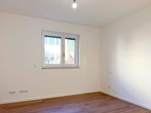 Schlafzimmer - 2 Zimmer Etagenwohnung in München