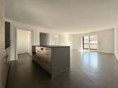 Titelbild - +++ Barrierefreie zentrale 2-Zimmer- Wohnung mit Einbauküche und Balkon +++