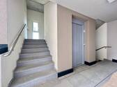 Treppenhaus/Lift - 
