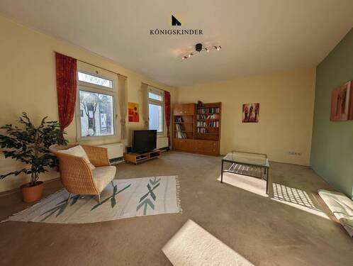 Wohnzimmer - Attraktive und bezugsfreie 3-Zimmer-Wohnung in Wuppertal-Barmen