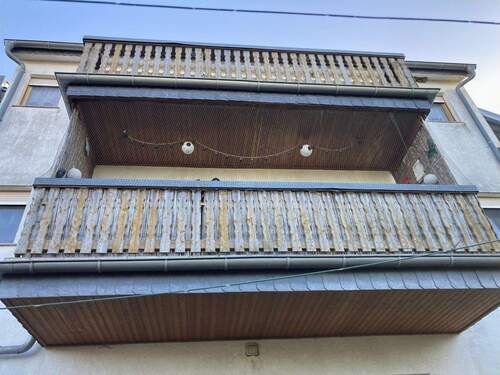 Balkonanlage - 1 Zimmer Mehrfamilienhaus, Wohnhaus in Güsten