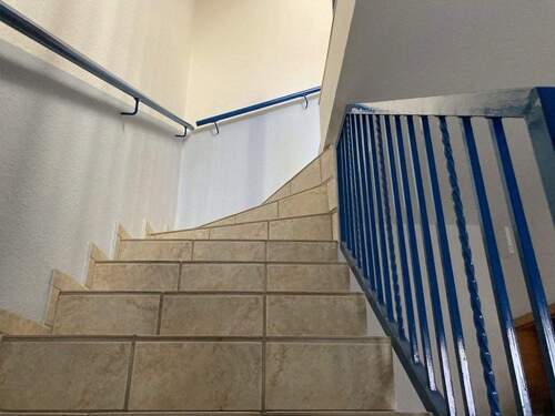 Treppenhaus - Mehrfamilienhaus, Wohnhaus mit 250,00 m&sup2; in Güsten zum Kaufen