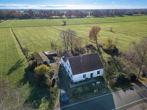 Bild 1 - Modernisiertes teilsaniertes Haus + Grünland - DG-Wohnung gut vermietet