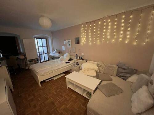 Wohnbereich - 2 Zimmer Etagenwohnung in Regensburg