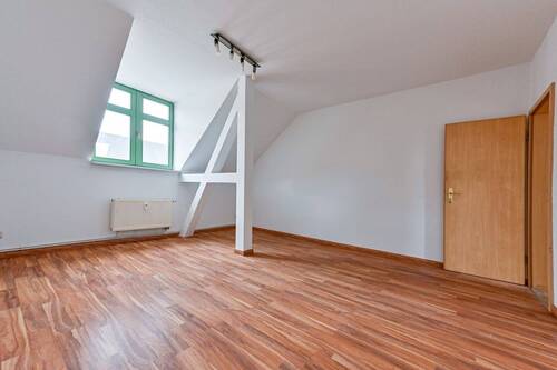 Wohnzimmer - 2 Zimmer Etagenwohnung zur Miete in Chemnitz