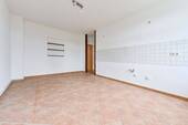 Großzügige Tageslichtküche - 
