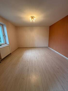 Zimmer im Souterrain - 