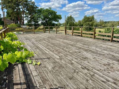 Großes Sonnendeck - Lebensqualität mit sonniger Perspektive direkt an der Elbe