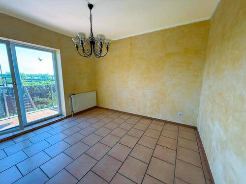 Zimmer mit Balkon im EG - 