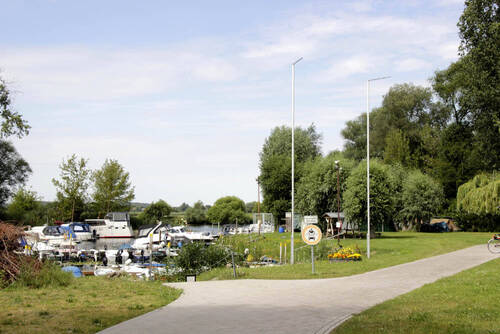 Anglerheim und Liegeplätze.JPG - 