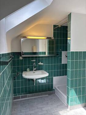 Badezimmer Dachgeschoss - 