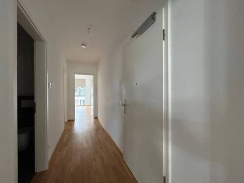 Flur - Etagenwohnung mit 84,00 m² in Herzogenaurach zum Kaufen