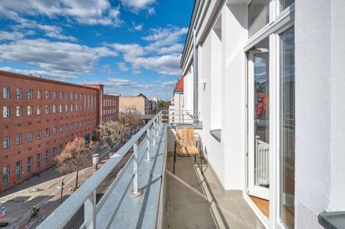 Balkon mit West-Ausrichtung - 5 Zimmer Etagenwohnung in Berlin