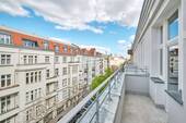 Balkon zur Niebuhrstraße - 