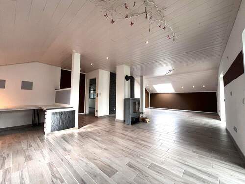 1. OG Büro/ Wohnzimmer - 8 Zimmer Mehrfamilienhaus, Wohnhaus zum Kaufen in Mengkofen