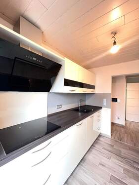 1. OG Einbauküche - 