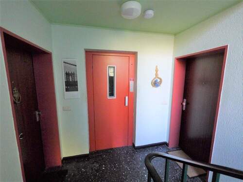 Aufzug - 2 Zimmer Etagenwohnung in Essen