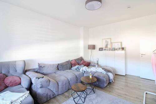 Wohnzimmer - 1 Zimmer Mehrfamilienhaus, Wohnhaus zum Kaufen in Herten