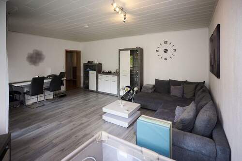 Wohnzimmer - 3 Zimmer Etagenwohnung zum Kaufen in Hemer