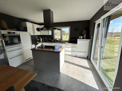 neuwertige Einbauküche - 