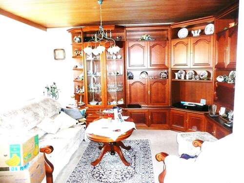 Mobiliar noch vorhanden - 