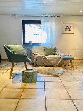 Wohnzimmer - Außergewöhnlich, großzügige Wohnung mit Hauscharakter,separatem Eingang und hochwertiger Ausstattung