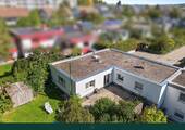 Südwestansicht mit Garten und Terrasse - 