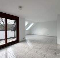 Großzügige, lichtdurchflutete 3 12 Zimmer-Wohnung mit Balkon und Garage - Stuttgart Schönberg