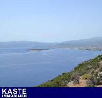 Großes Grundstück in erstklassiger Lage direkt am Meer mit Baugenehmigung, Agios Nikolaos - Elounda