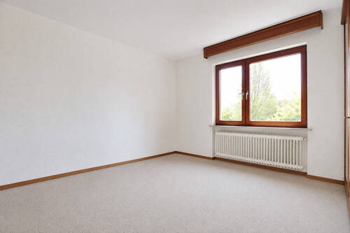 Schlafzimmer (durch KI geleert) - 