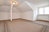 Schlafzimmer 2 (durch KI geleert) - 