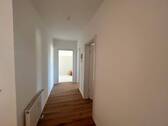 Flur - 3 Zimmer Etagenwohnung zur Miete in Hohenstein-Ernstthal