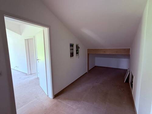 Diele - 2 Zimmer Etagenwohnung zur Miete in Bad Reichenhall