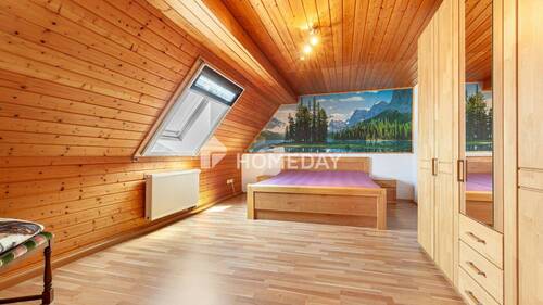1. OG Elternschlafzimmer 1 - 