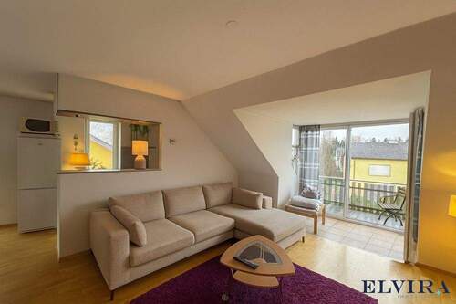 Wohnzimmer - Etagenwohnung mit 65,00 m² in Wörth zum Kaufen