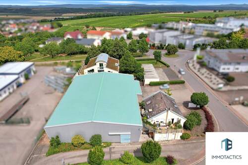 Drohnenansicht - Halle in Wörrstadt