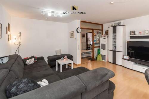 Gemütliche Sofaecke - 3 Zimmer Etagenwohnung in Dettingen an der Erms