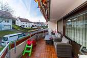 Balkon mit Platz zum Entspannen - Etagenwohnung mit 88,10 m&sup2; in Dettingen an der Erms zum Kaufen