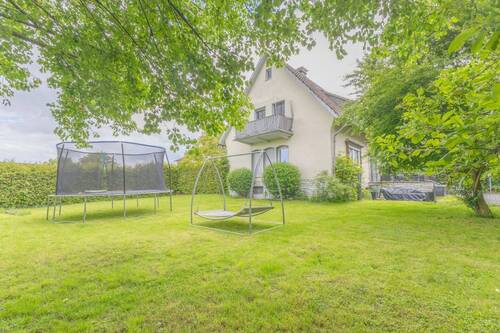 Garten - Mehrfamilienhaus, Wohnhaus mit 150,20 m&sup2; in Menden zum Kaufen