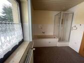 Dusche und Badewanne.JPG - 